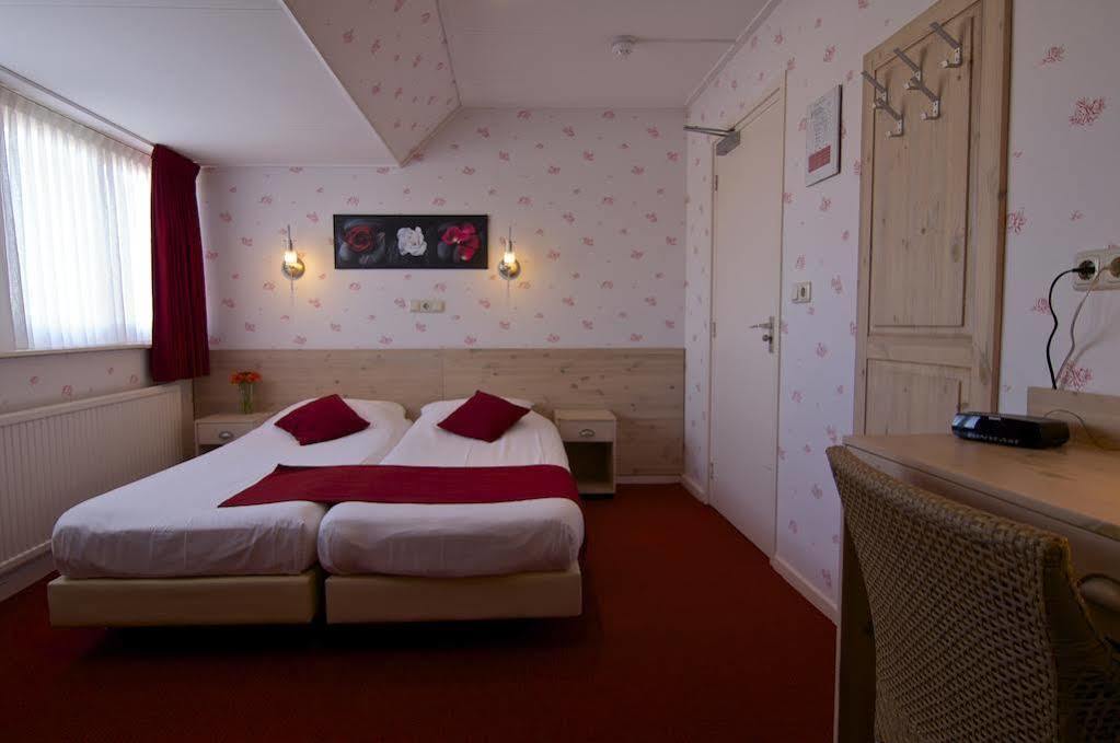Hotel Oepkes West-Terschelling Extérieur photo